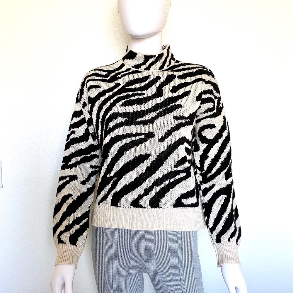 SHEIN Animal Print Sweater S